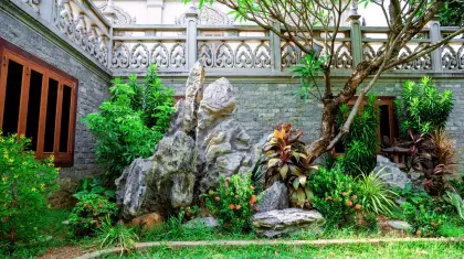 Landscaping-gardening